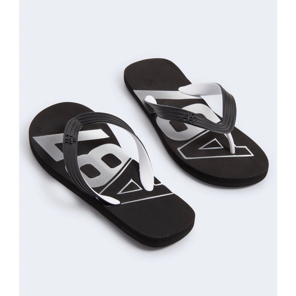 Aeropostale Black and White Flip-Flops